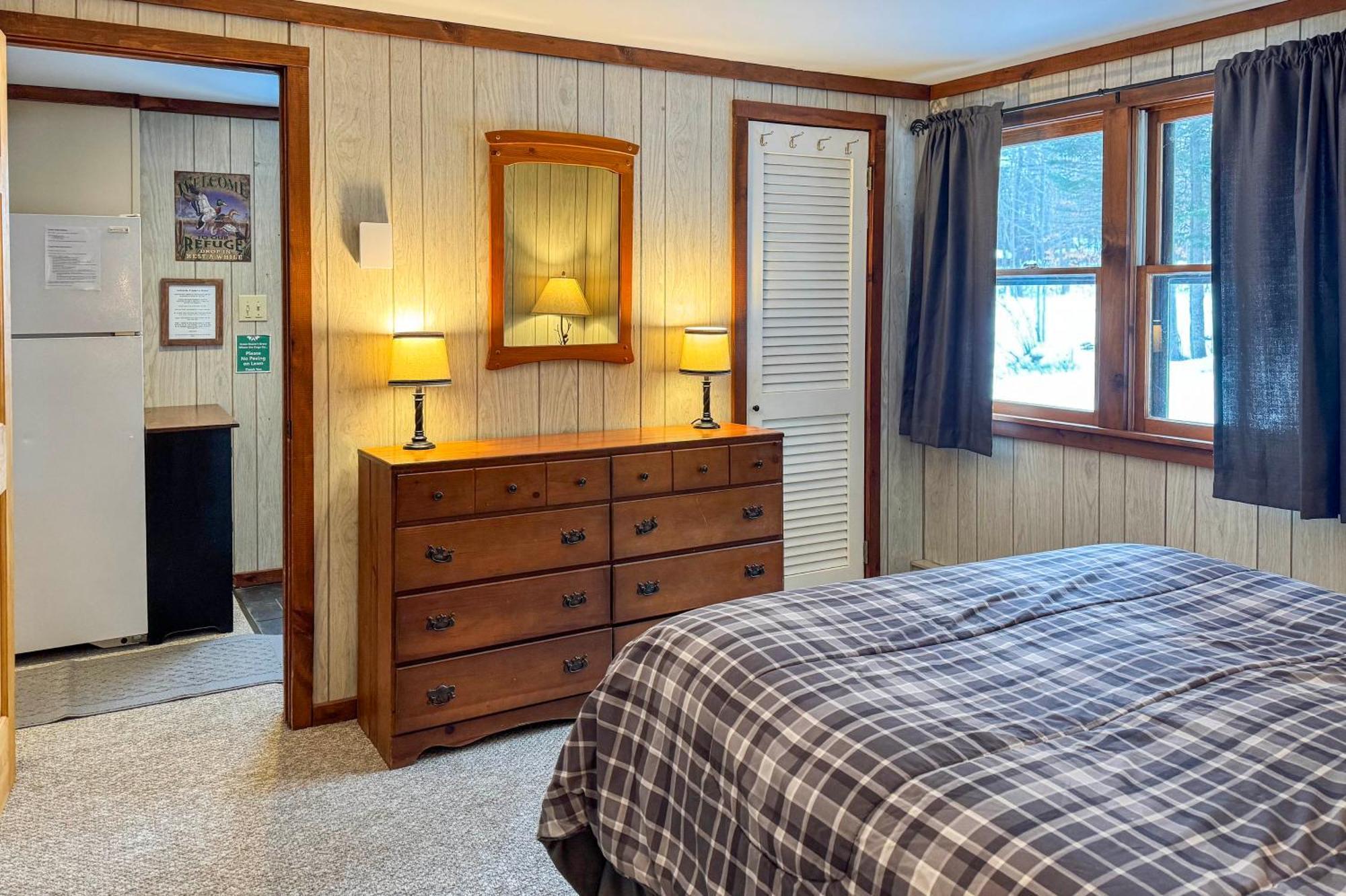 Lake Pleasant Cabin On 3 Acres With Kayaks And Beach! Exteriér fotografie